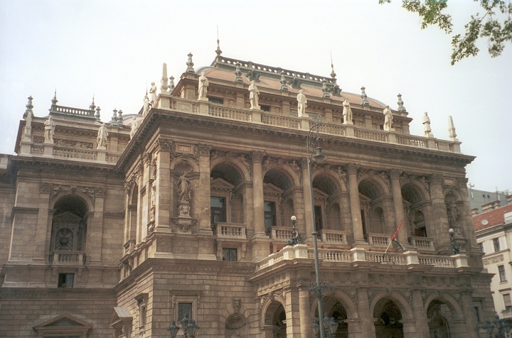 24 Budapest - Opera Facade.jpg - ASCII